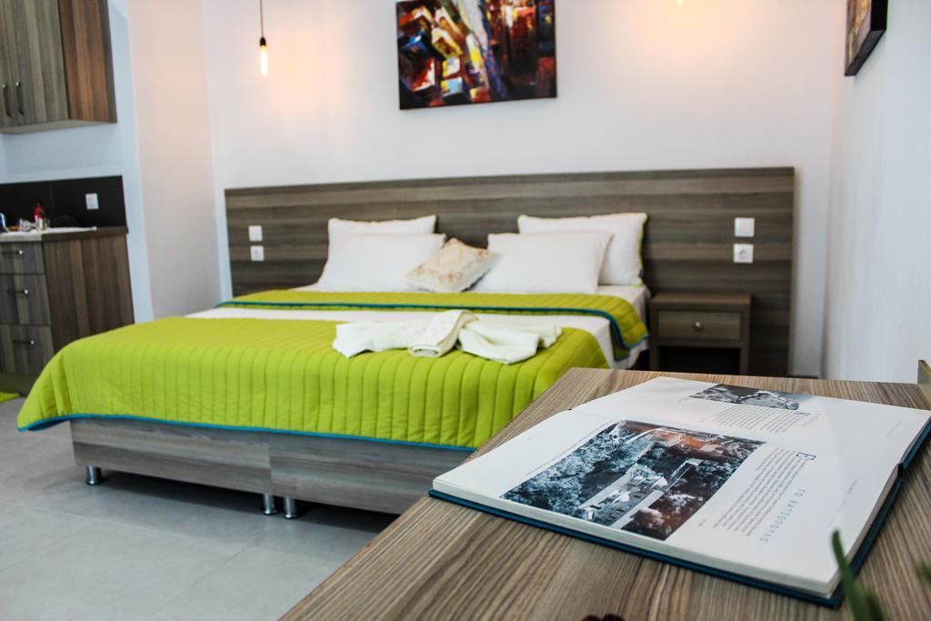 Mariza'S Guest House Skiathos Town Exterior photo