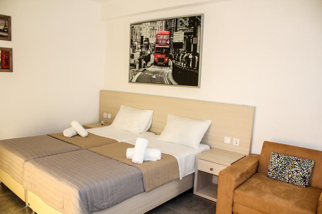 Mariza'S Guest House Skiathos Town Exterior photo