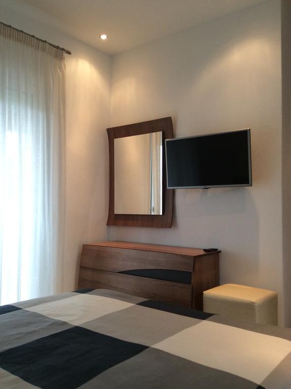 Mariza'S Guest House Skiathos Town Exterior photo
